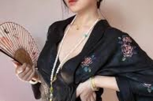 娱乐圈真的所有女艺人都被潜规则过吗？网友的爆料太真实了